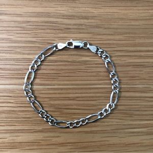 Vintage Sterling Silver 8” Figaro Chain Bracelet